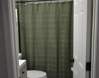 1441 W Montebello Avenue - Photo Thumbnail 4