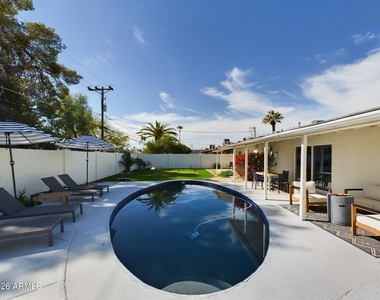 6002 E Hartford Avenue - Photo Thumbnail 31