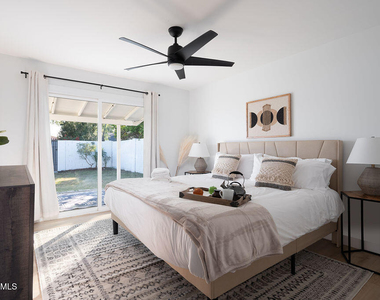 6002 E Hartford Avenue - Photo Thumbnail 24