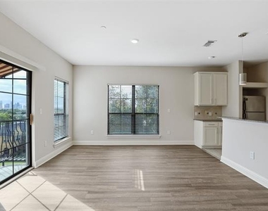 6159 Oram Street - Photo Thumbnail 5