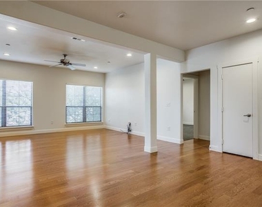 6159 Oram Street - Photo Thumbnail 2