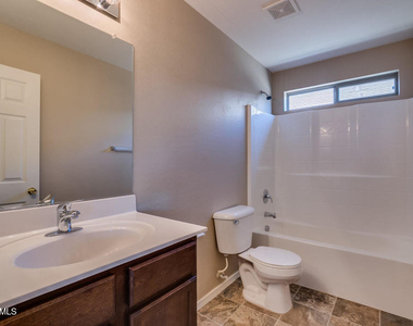 17936 N Lettere Circle - Photo Thumbnail 8