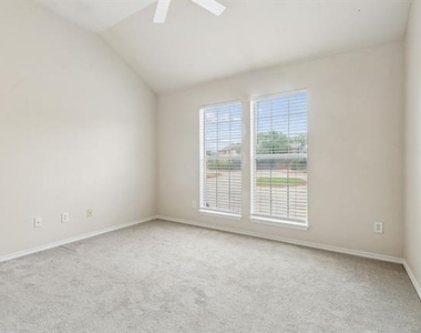 3938 Pickett Place - Photo Thumbnail 22
