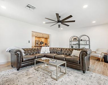 7018 N 13th Street - Photo Thumbnail 46