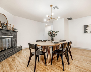 7018 N 13th Street - Photo Thumbnail 48
