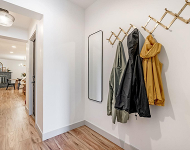7018 N 13th Street - Photo Thumbnail 11