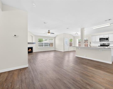 4008 Vinyard Way - Photo Thumbnail 8