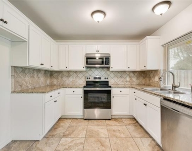 1024 Sunset Drive - Photo Thumbnail 16