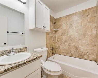 1024 Sunset Drive - Photo Thumbnail 11