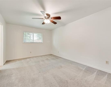 1024 Sunset Drive - Photo Thumbnail 7