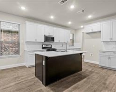 2808 Inn Kitchen Way - Photo Thumbnail 2