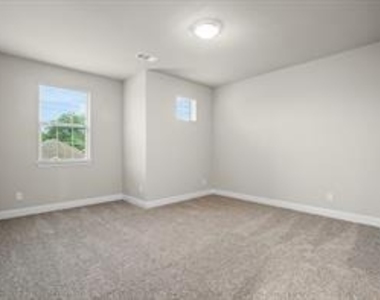 2808 Inn Kitchen Way - Photo Thumbnail 16