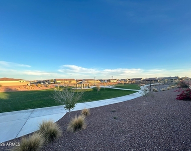 2710 N Mulberry Place - Photo Thumbnail 15
