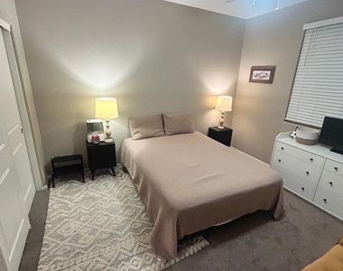 2710 N Mulberry Place - Photo Thumbnail 10