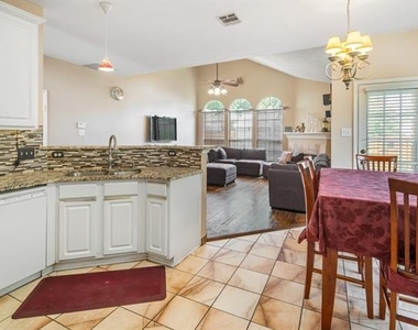 2205 Pittner Lane - Photo Thumbnail 15