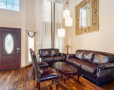2205 Pittner Lane - Photo Thumbnail 9