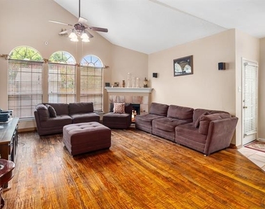 2205 Pittner Lane - Photo Thumbnail 14