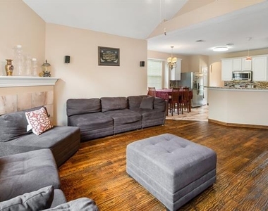 2205 Pittner Lane - Photo Thumbnail 11