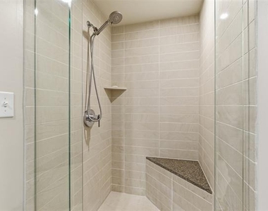 2600 W 7th Street - Photo Thumbnail 19