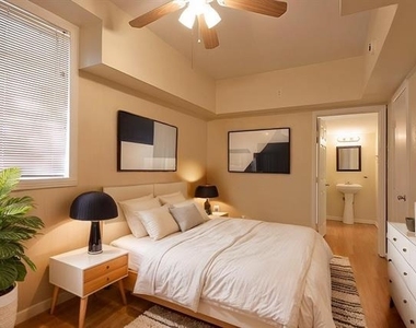 5405 Worth Street - Photo Thumbnail 3