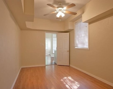 5405 Worth Street - Photo Thumbnail 12