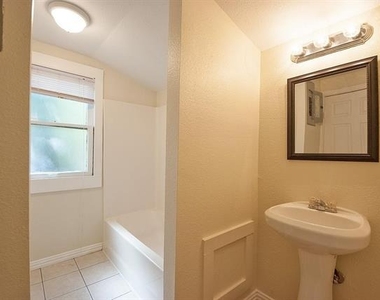 5405 Worth Street - Photo Thumbnail 15