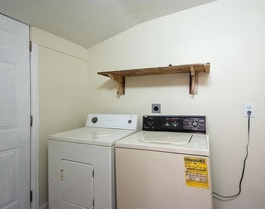 5405 Worth Street - Photo Thumbnail 17