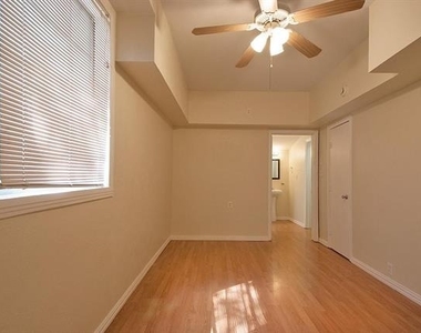 5405 Worth Street - Photo Thumbnail 11