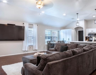1796 Barton Springs Drive - Photo Thumbnail 5