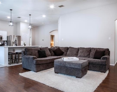 1796 Barton Springs Drive - Photo Thumbnail 7