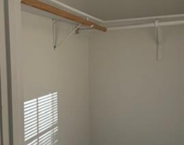 2053 Meadow Park Drive - Photo Thumbnail 17