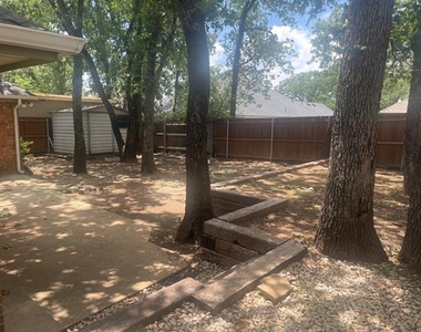 313 Joshua Street - Photo Thumbnail 15