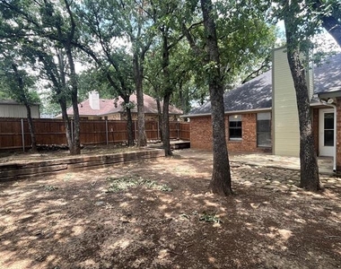 313 Joshua Street - Photo Thumbnail 16