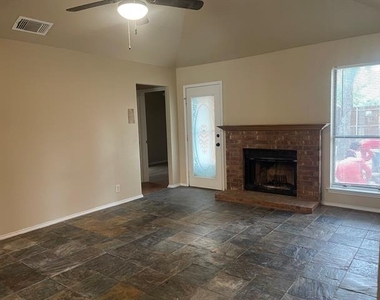 313 Joshua Street - Photo Thumbnail 1