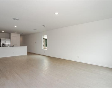 1419 Merlin Bluff Street - Photo Thumbnail 3