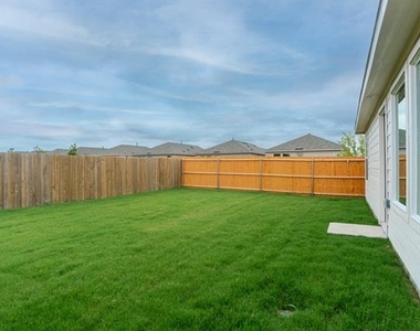 1419 Merlin Bluff Street - Photo Thumbnail 22