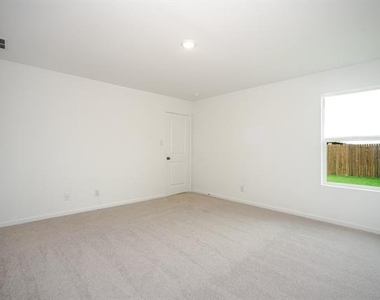 1419 Merlin Bluff Street - Photo Thumbnail 10