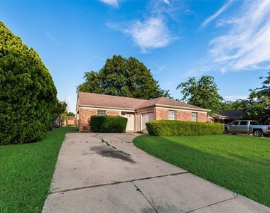 7204 Shadow Bend Drive - Photo Thumbnail 28