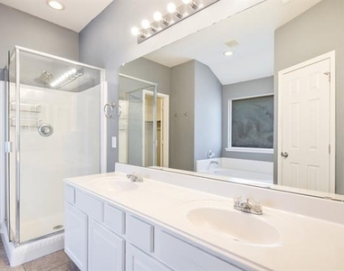 14536 Crystal Lake Drive - Photo Thumbnail 15