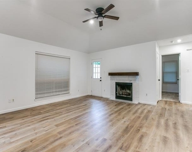 333 Banyan Drive - Photo Thumbnail 2