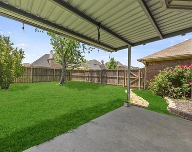 2329 Penrose Drive - Photo Thumbnail 20