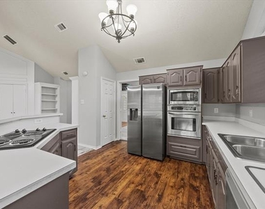 2329 Penrose Drive - Photo Thumbnail 8