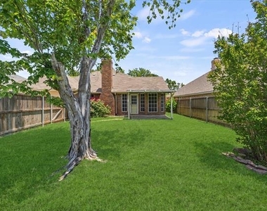 2329 Penrose Drive - Photo Thumbnail 22