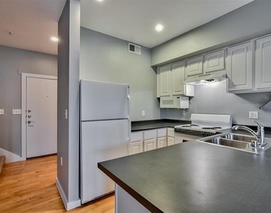 4108 Office Parkway - Photo Thumbnail 8