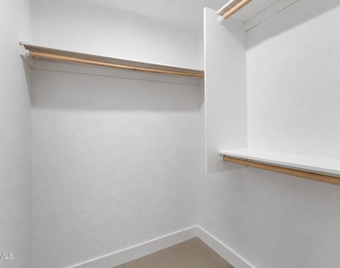 934a W Parkway Boulevard - Photo Thumbnail 2