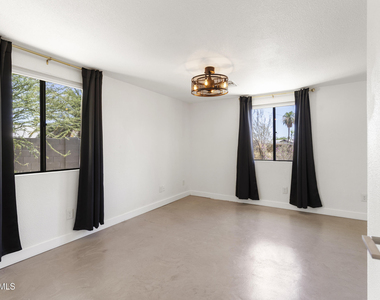 934a W Parkway Boulevard - Photo Thumbnail 12