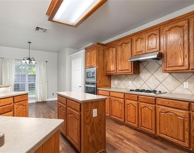 15507 Appaloosa Drive - Photo Thumbnail 7