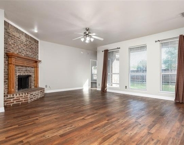 15507 Appaloosa Drive - Photo Thumbnail 3
