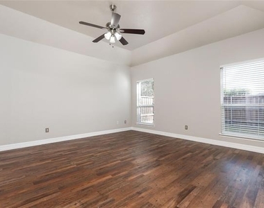 15507 Appaloosa Drive - Photo Thumbnail 11