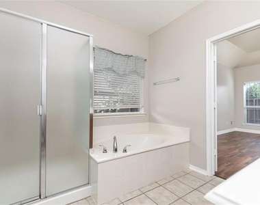 15507 Appaloosa Drive - Photo Thumbnail 14
